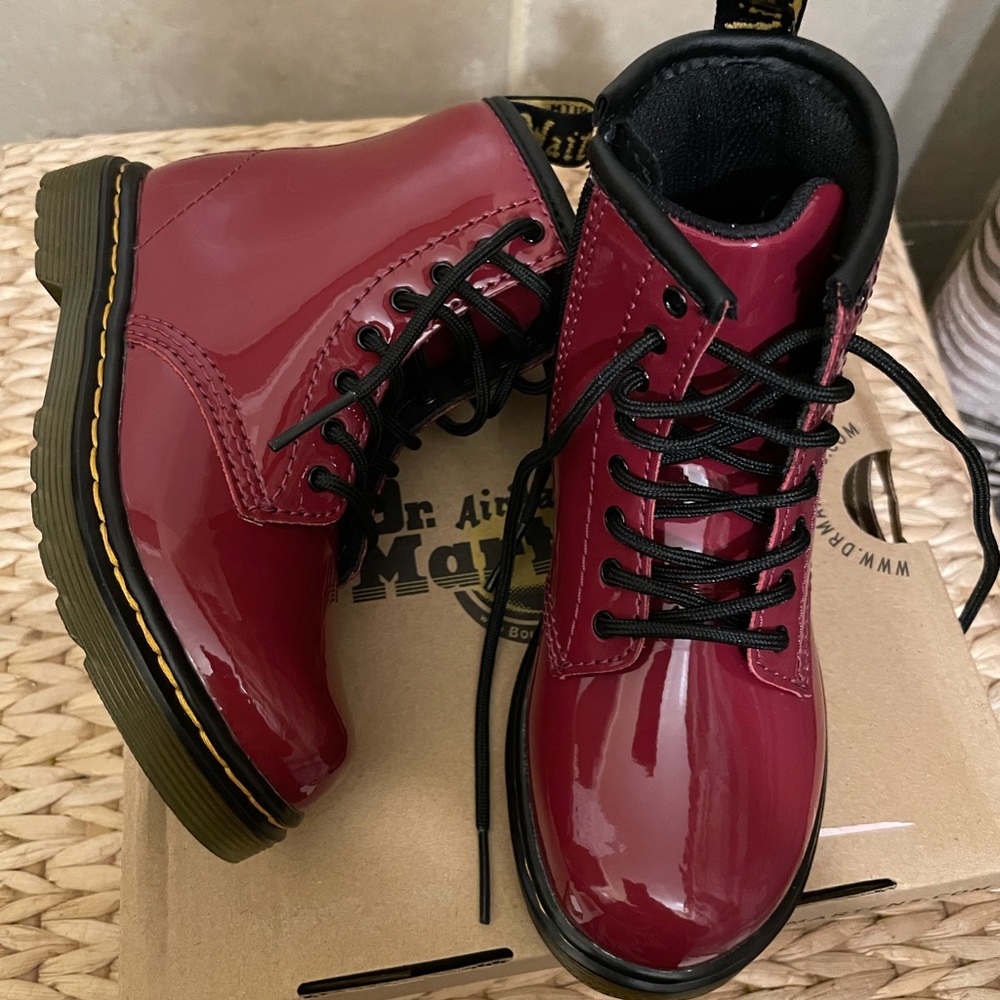 Dr Martens Toddler boots size 10 NEVER WORN